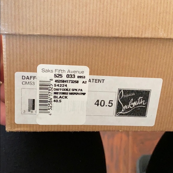 Christian Louboutin black spike pump - Picture 8 of 8